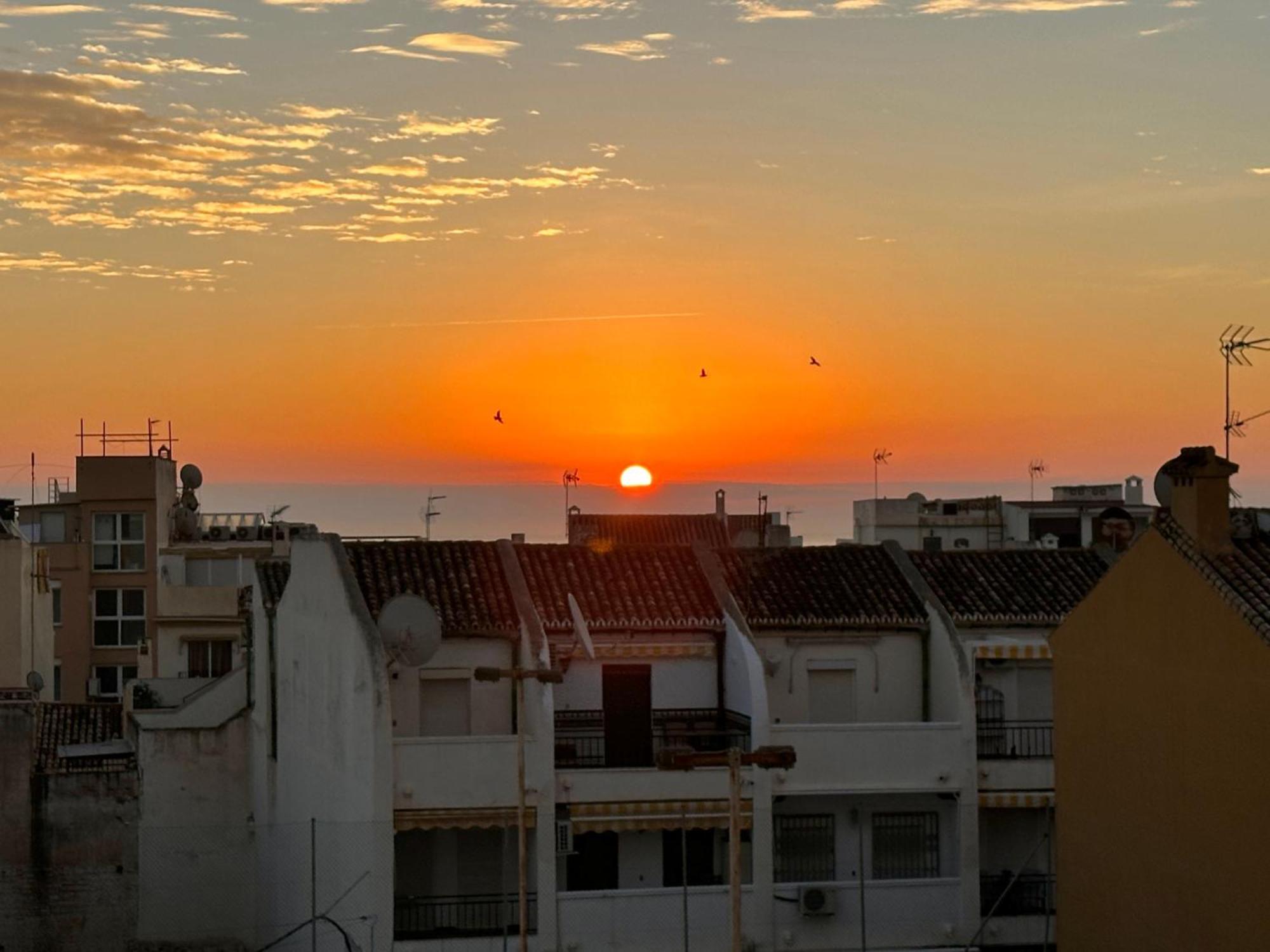 Gorgeous Apartment At The Sea In La Carihuela! トレモリノス エクステリア 写真