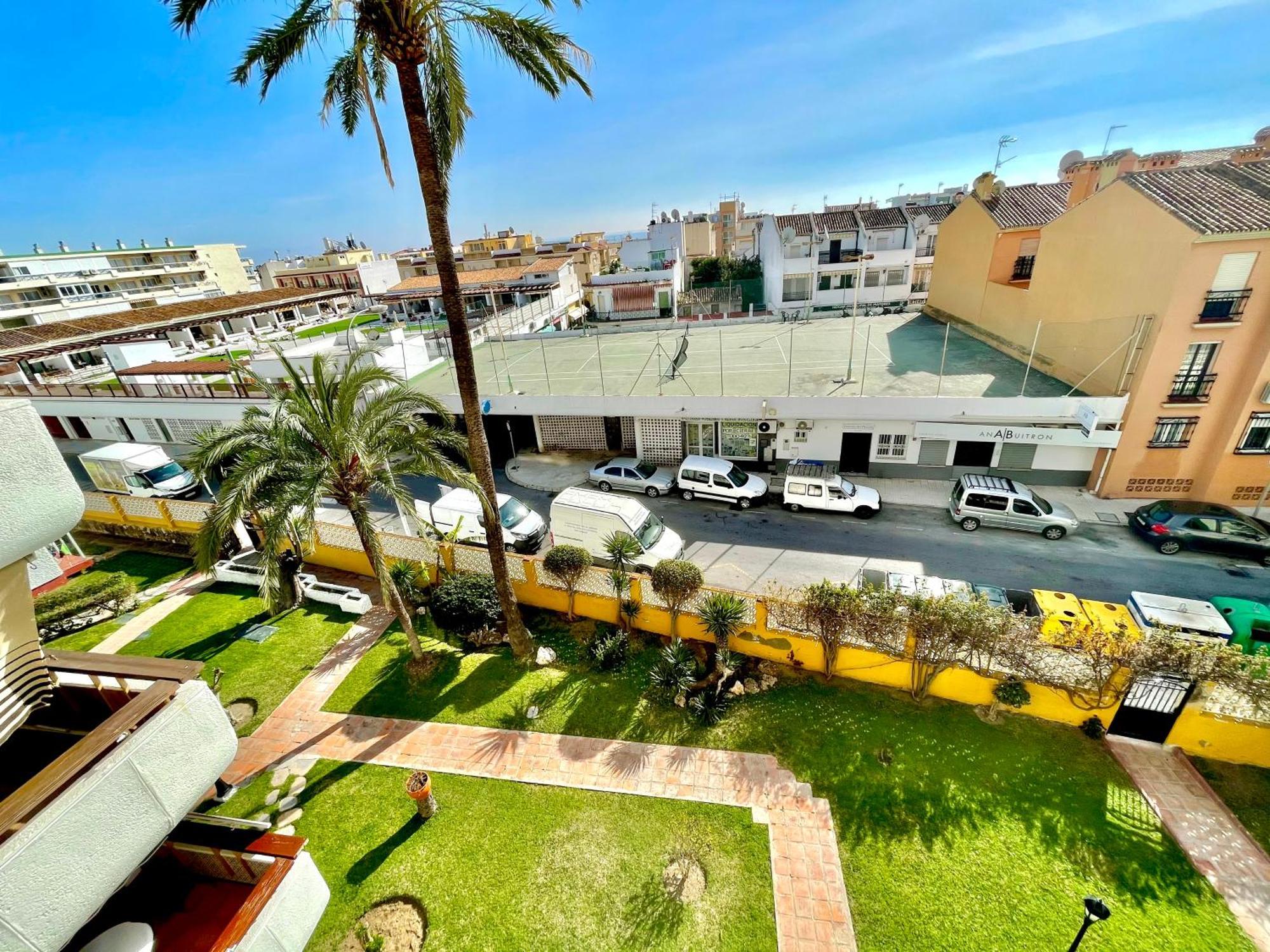 Gorgeous Apartment At The Sea In La Carihuela! トレモリノス エクステリア 写真