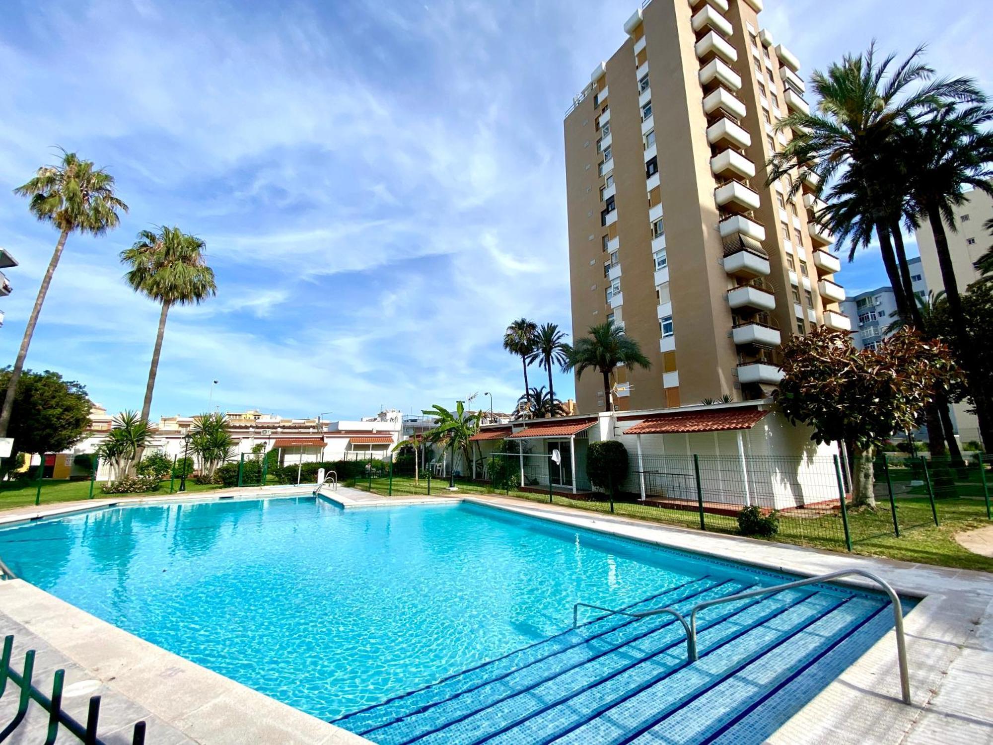 Gorgeous Apartment At The Sea In La Carihuela! トレモリノス エクステリア 写真